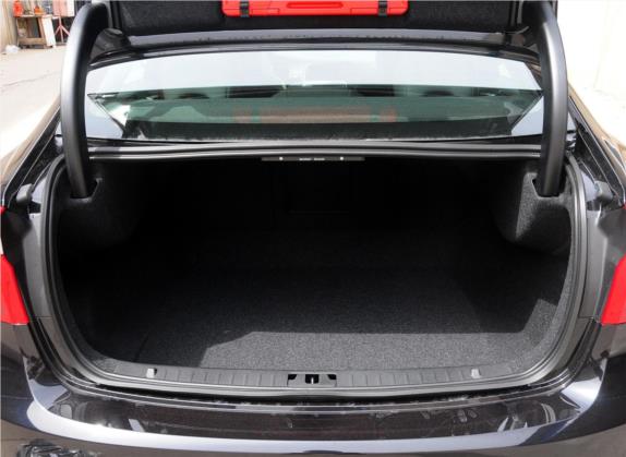 沃尔沃S60 2014款 S60L 2.0T 智进版 车厢座椅   后备厢