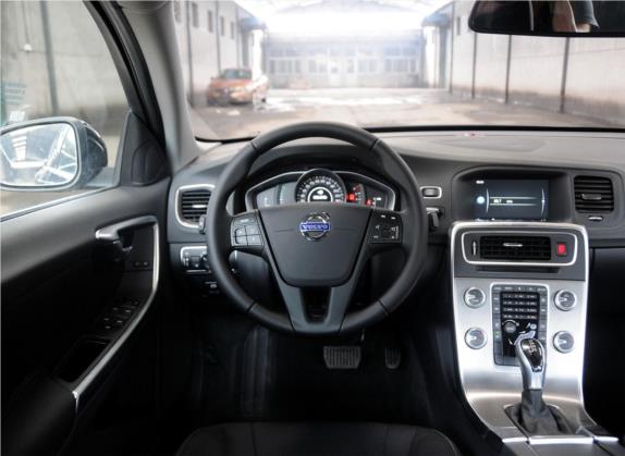 沃尔沃S60 2015款 S60L 2.0T 智进版 中控类   驾驶位