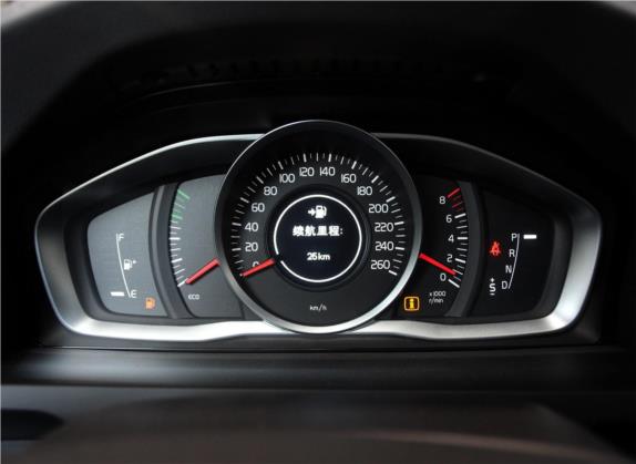 沃尔沃S60 2015款 S60L 2.0T 智进版 中控类   仪表盘
