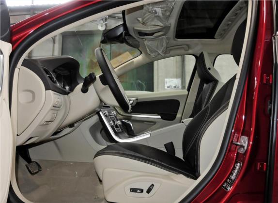 沃尔沃S60 2015款 S60L T5 智驭版 车厢座椅   前排空间