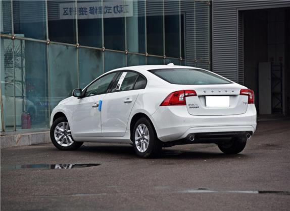 沃尔沃S60 2016款 S60L T3 智行版 外观   斜后