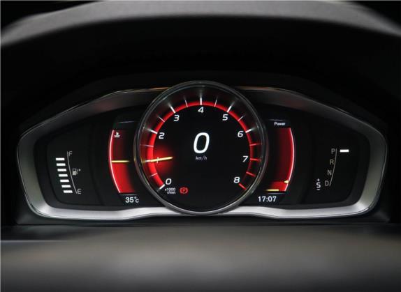 沃尔沃S60 2016款 S60L T4 智远版 中控类   仪表盘