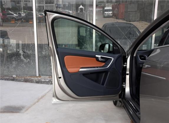 沃尔沃S60 2016款 S60L T5 智驭版 车厢座椅   前门板