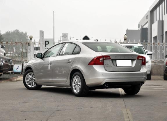 沃尔沃S60 2018款 S60L T3 智行版 外观   斜后