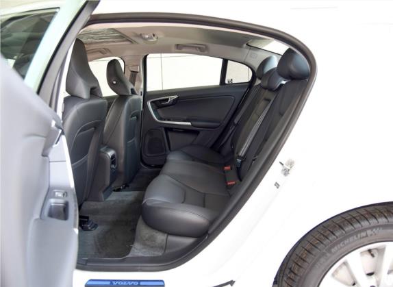 沃尔沃S60 2018款 S60L T4 智远版 车厢座椅   后排空间