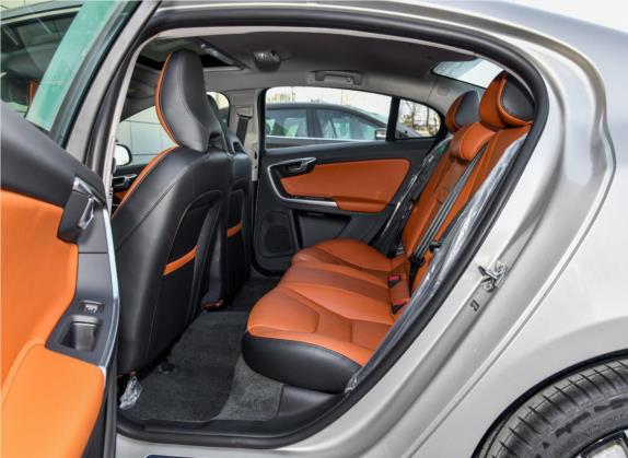 沃尔沃S60 2018款 S60L T3 智进进取版 车厢座椅   后排空间