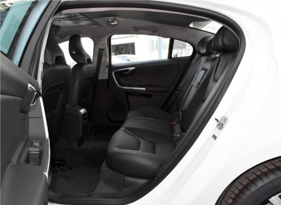 沃尔沃S60 2019款 S60L T3 智进版 车厢座椅   后排空间