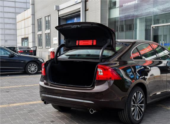 沃尔沃S60 2019款 S60L T5 智远版 车厢座椅   后备厢