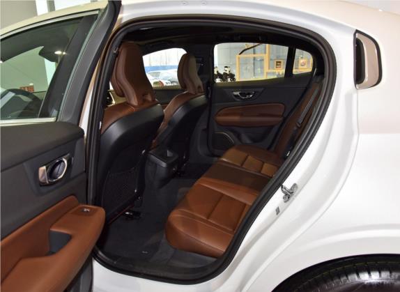 沃尔沃S60 2020款 T4 智逸豪华版 车厢座椅   后排空间