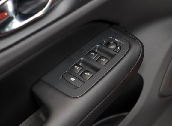 沃尔沃S60 2021款 T4 智逸豪华版 车厢座椅   门窗控制