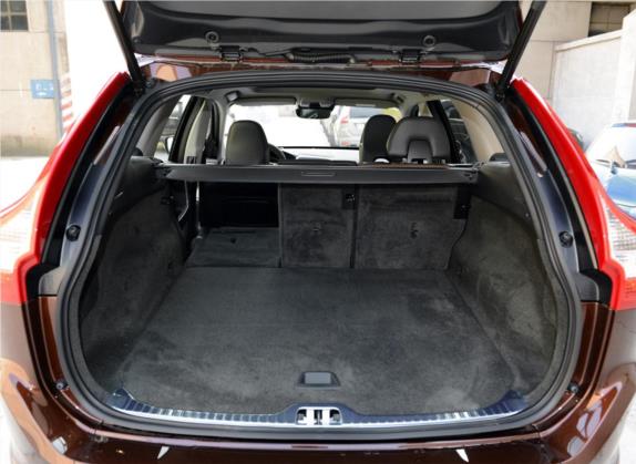 沃尔沃XC60 2015款 T5 AWD 智驭版 车厢座椅   后备厢