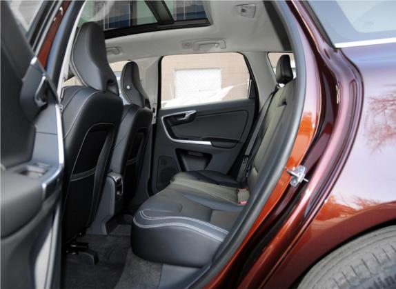 沃尔沃XC60 2015款 T5 AWD 智远版 车厢座椅   后排空间