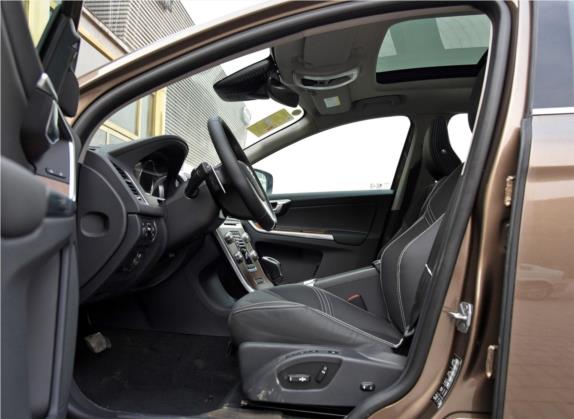 沃尔沃XC60 2015款 T6 AWD 智越版 车厢座椅   前排空间