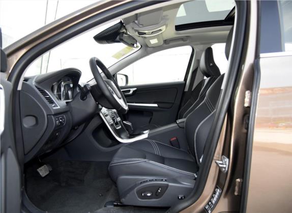 沃尔沃XC60 2016款 T5 AWD 智远版 车厢座椅   前排空间