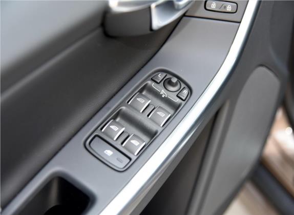 沃尔沃XC60 2016款 T5 AWD 智远版 车厢座椅   门窗控制