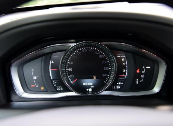 沃尔沃XC60 2016款 T5 AWD 智驭版 中控类   仪表盘