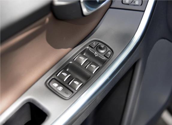 沃尔沃XC60 2016款 T5 AWD 智驭版 车厢座椅   门窗控制