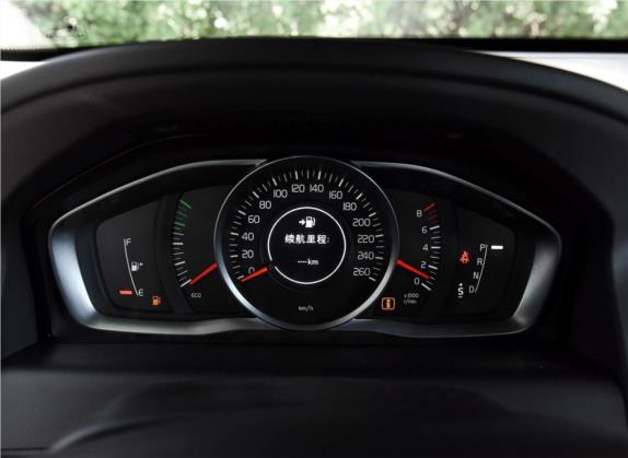 沃尔沃XC60 2016款 T5 智进版 中控类   仪表盘