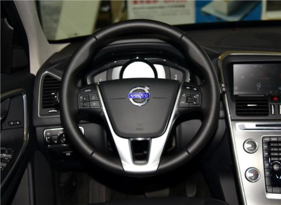 沃尔沃XC60 2016款 T5  智远版 中控类   驾驶位