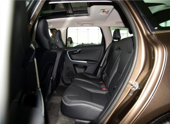 沃尔沃XC60 2016款 T5  智远版 车厢座椅   后排空间