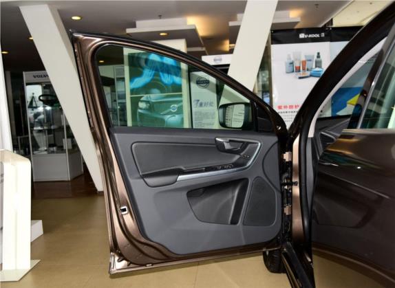 沃尔沃XC60 2016款 T5  智远版 车厢座椅   前门板