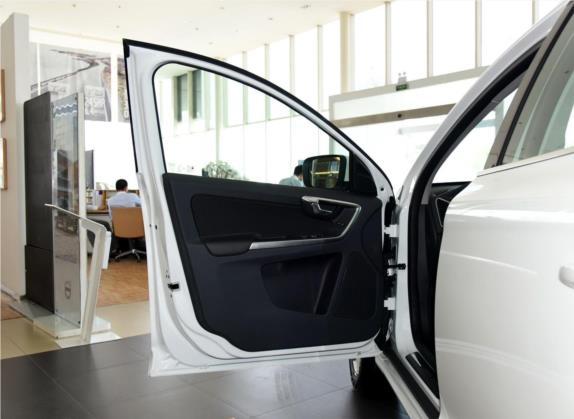 沃尔沃XC60 2017款 T5 智行版 车厢座椅   前门板
