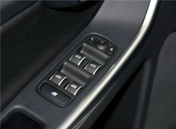 沃尔沃XC60 2017款 T5 智行版 车厢座椅   门窗控制