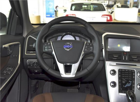 沃尔沃XC60 2017款 T5 AWD 智远版 中控类   驾驶位