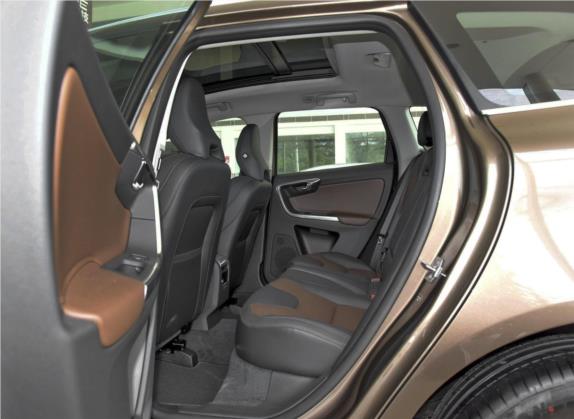 沃尔沃XC60 2017款 T5 AWD 智远版 车厢座椅   后排空间