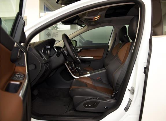 沃尔沃XC60 2017款 T5 AWD 智越版 车厢座椅   前排空间
