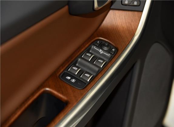 沃尔沃XC60 2017款 T5 AWD 智越版 车厢座椅   门窗控制