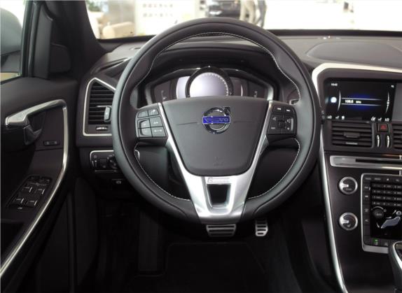 沃尔沃XC60 2017款 T5 AWD 个性运动版 中控类   驾驶位