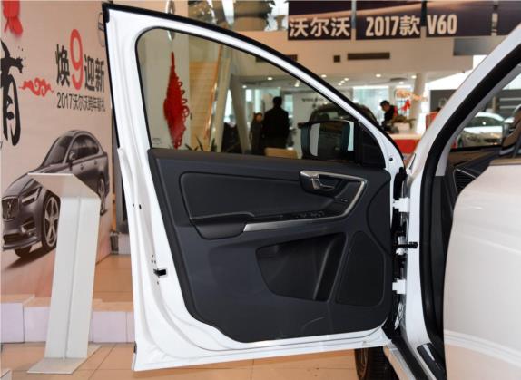沃尔沃XC60 2017款 T5 AWD 智远升级版 车厢座椅   前门板
