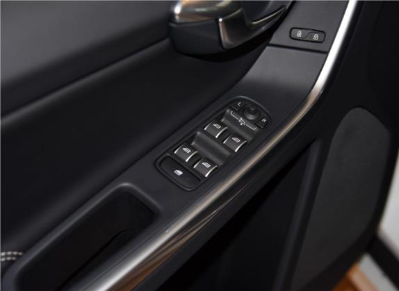 沃尔沃XC60 2017款 T5 AWD 智远升级版 车厢座椅   门窗控制