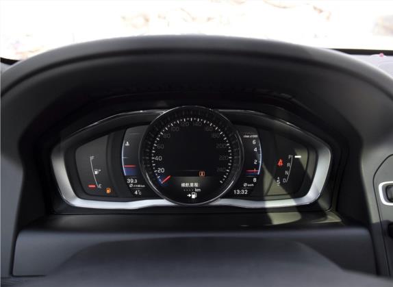 沃尔沃XC60 2017款 T5 AWD 个性运动升级版 中控类   仪表盘