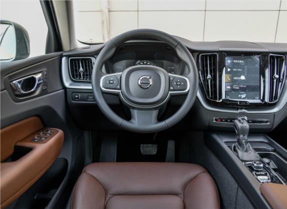 沃尔沃XC60 2018款 T5 四驱智逸版 中控类   驾驶位