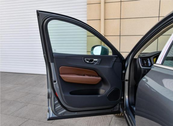 沃尔沃XC60 2018款 T5 四驱智逸版 车厢座椅   前门板