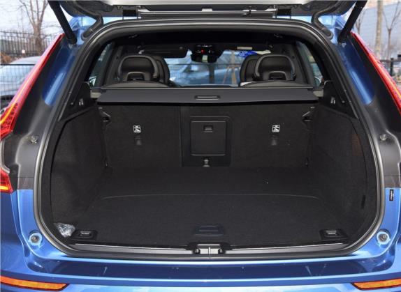 沃尔沃XC60 2018款 T5 四驱智远运动版 车厢座椅   后备厢