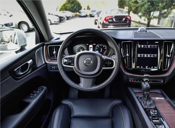 沃尔沃XC60 2018款 T5 四驱智雅豪华版 中控类   驾驶位