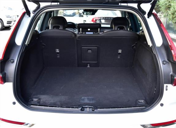 沃尔沃XC60 2018款 T5 四驱智雅豪华版 车厢座椅   后备厢