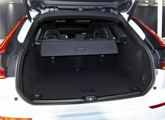 沃尔沃XC60 2018款 T5 四驱智雅运动版 车厢座椅   后备厢