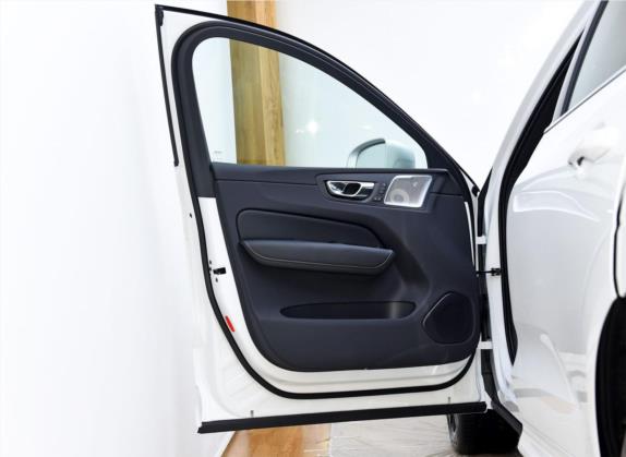 沃尔沃XC60 2018款 T5 四驱智雅运动版 车厢座椅   前门板