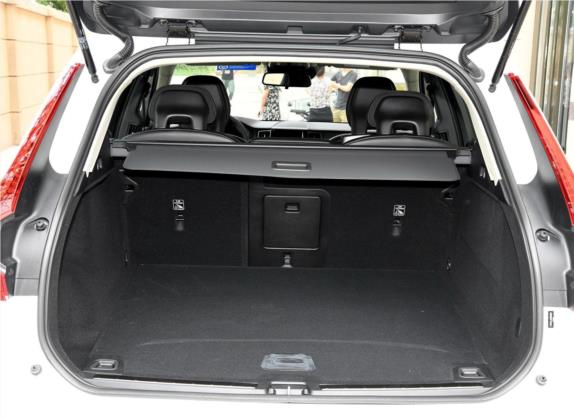 沃尔沃XC60 2019款 T4 智逸版 国V 车厢座椅   后备厢