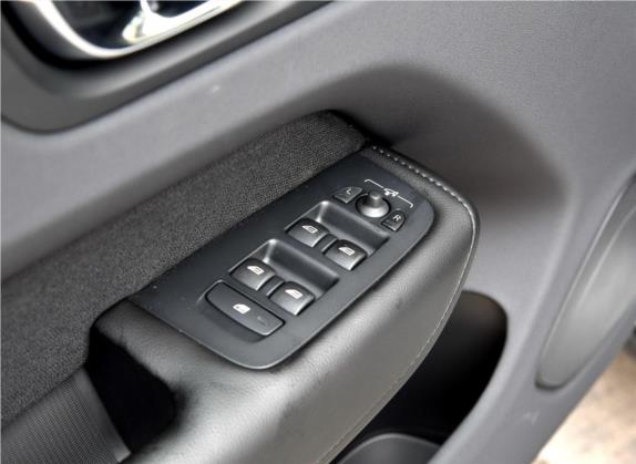 沃尔沃XC60 2019款 T4 智逸版 国V 车厢座椅   门窗控制