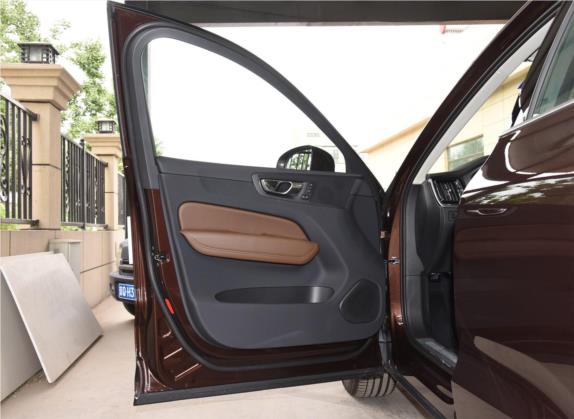 沃尔沃XC60 2019款 T5 四驱智逸版 国V 车厢座椅   前门板