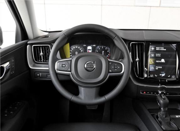 沃尔沃XC60 2019款 T5 四驱智远版 国V 中控类   驾驶位