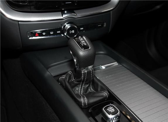 沃尔沃XC60 2019款 T5 四驱智雅运动版 国V 中控类   挡把