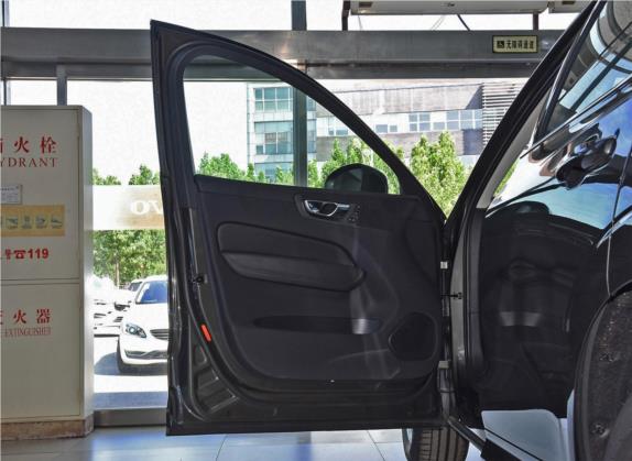 沃尔沃XC60 2019款 T5 四驱智逸版 国VI 车厢座椅   前门板
