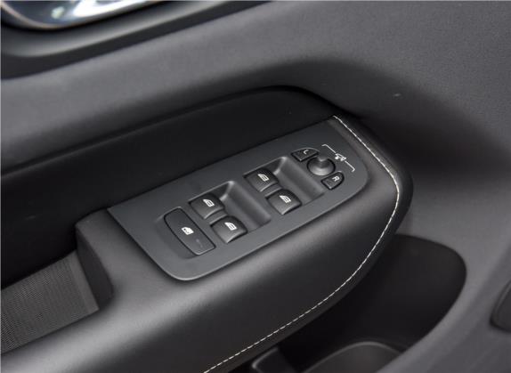 沃尔沃XC60 2019款 T5 四驱智远运动版 国VI 车厢座椅   门窗控制