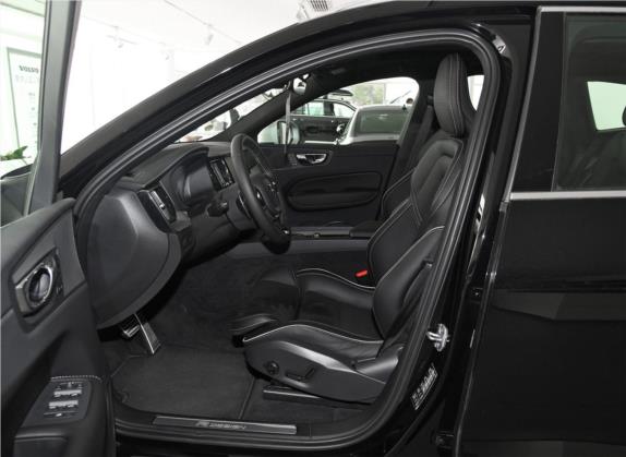 沃尔沃XC60 2019款 T5 四驱智雅运动版 国VI 车厢座椅   前排空间